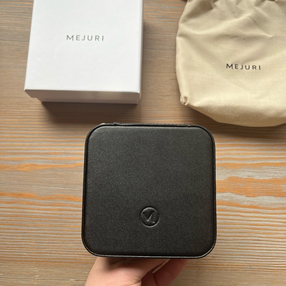 Mejuri Travel Jewelry Case NWT - Picture 6 of 7